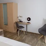 Hotel Kronenhirsch 3*