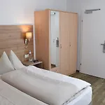 Kronenhirsch Hotel 3*