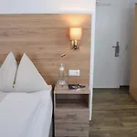 Hotel Kronenhirsch Russbach am Pass Gschütt