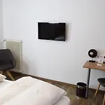 فندق كروننهيرشش فندق 3*