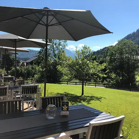 Kronenhirsch Russbach am Pass Gschuett