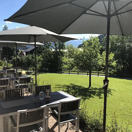 Hotel Kronenhirsch Rußbach am Paß Gschütt