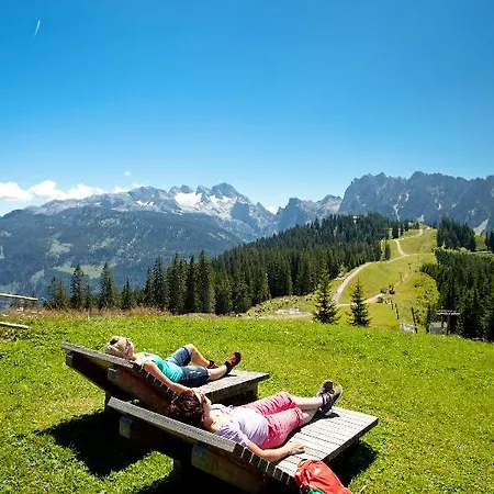 فندق كروننهيرشش 3*