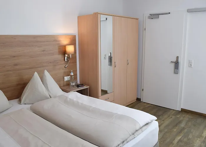 Kronenhirsch Hotel 3*