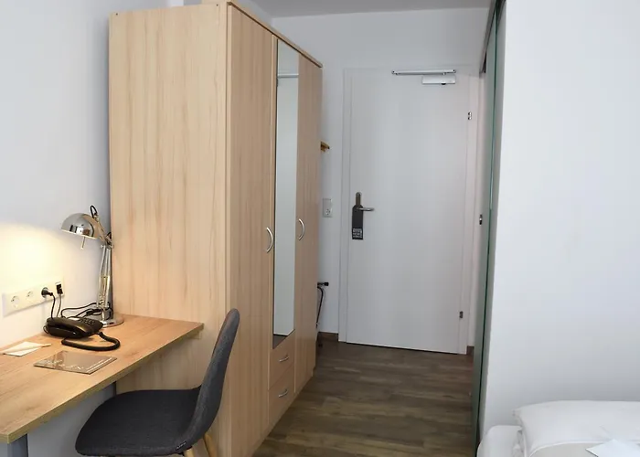 Hotel Kronenhirsch Rußbach am Paß Gschütt