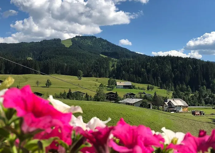 Kronenhirsch Hotel Rußbach am Paß Gschütt